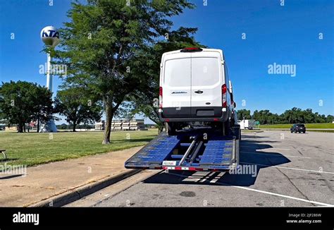 delivery emporia ks|More.